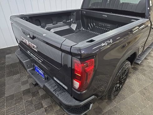 Used 2022 GMC Sierra 1500 Elevation AWD/4WD image 11