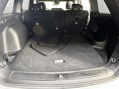 Used 2023 Jeep Grand Cherokee Altitude AWD/4WD image 23