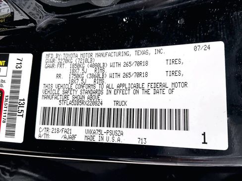 Used 2024 Toyota Tundra SR5 w/ SR5 Convenience Package AWD/4WD image 33