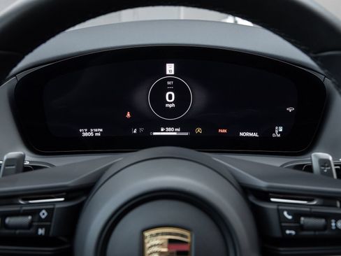Certified 2025 Porsche Panamera image 14