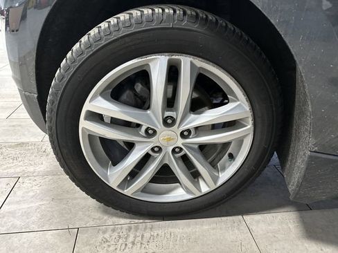 Used 2020 Chevrolet Equinox Premier image 34