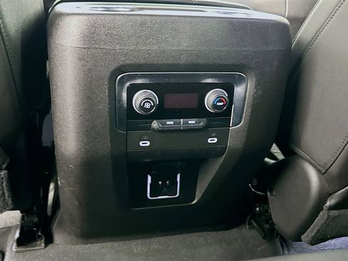 Used 2021 Chevrolet Tahoe RST AWD/4WD image 34