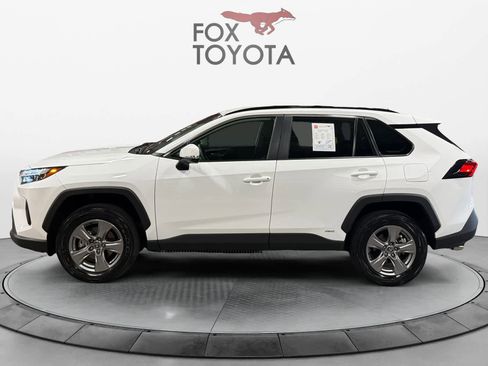 Used 2025 Toyota RAV4 XLE AWD/4WD image 3