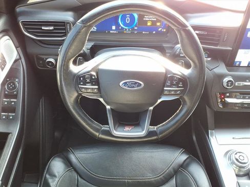Used 2020 Ford Explorer ST w/ ST Street Pack image 5