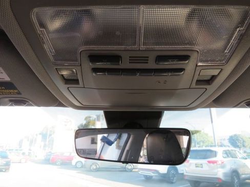 Used 2018 Toyota Highlander Limited image 33