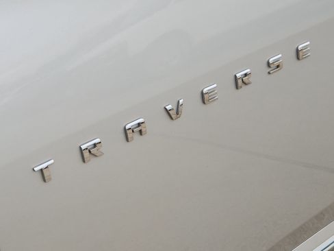 Used 2020 Chevrolet Traverse High Country image 10