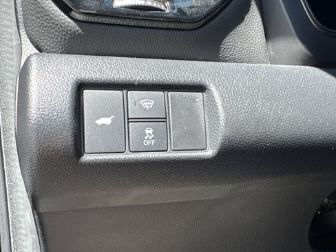 Used 2025 Honda Pilot TrailSport image 38