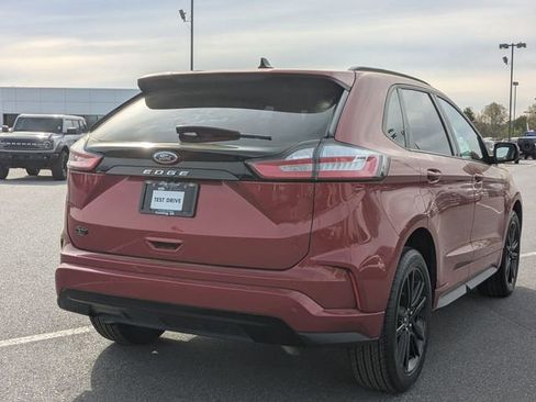 Certified 2022 Ford Edge ST-Line AWD/4WD image 3
