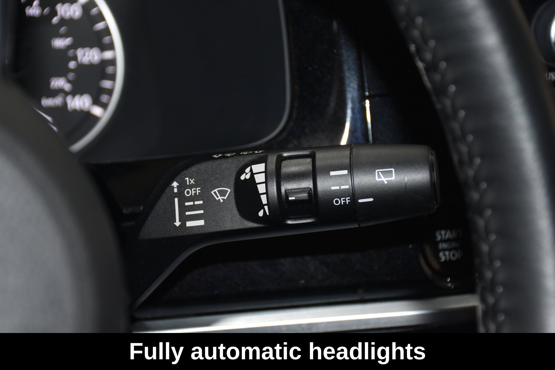 Used 2025 Nissan Pathfinder SV FWD image 16