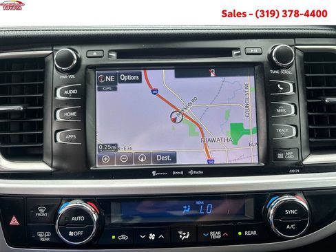 Certified 2018 Toyota Highlander SE AWD/4WD image 17