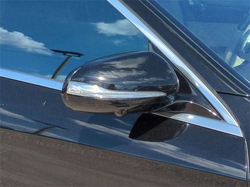 Used 2016 Mercedes-Benz S 550 Sedan image 13