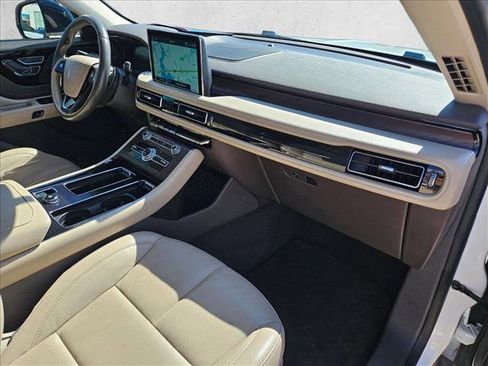 Used 2022 Lincoln Aviator Reserve w/ Elements Package Plus image 23