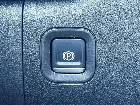 Used 2025 Chevrolet Silverado 1500 Custom RWD image 52