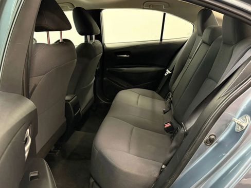 Used 2020 Toyota Corolla LE FWD image 19