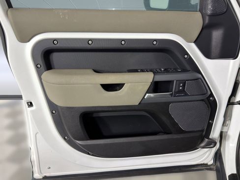 Certified 2021 Land Rover Defender 110 X-Dynamic SE image 12