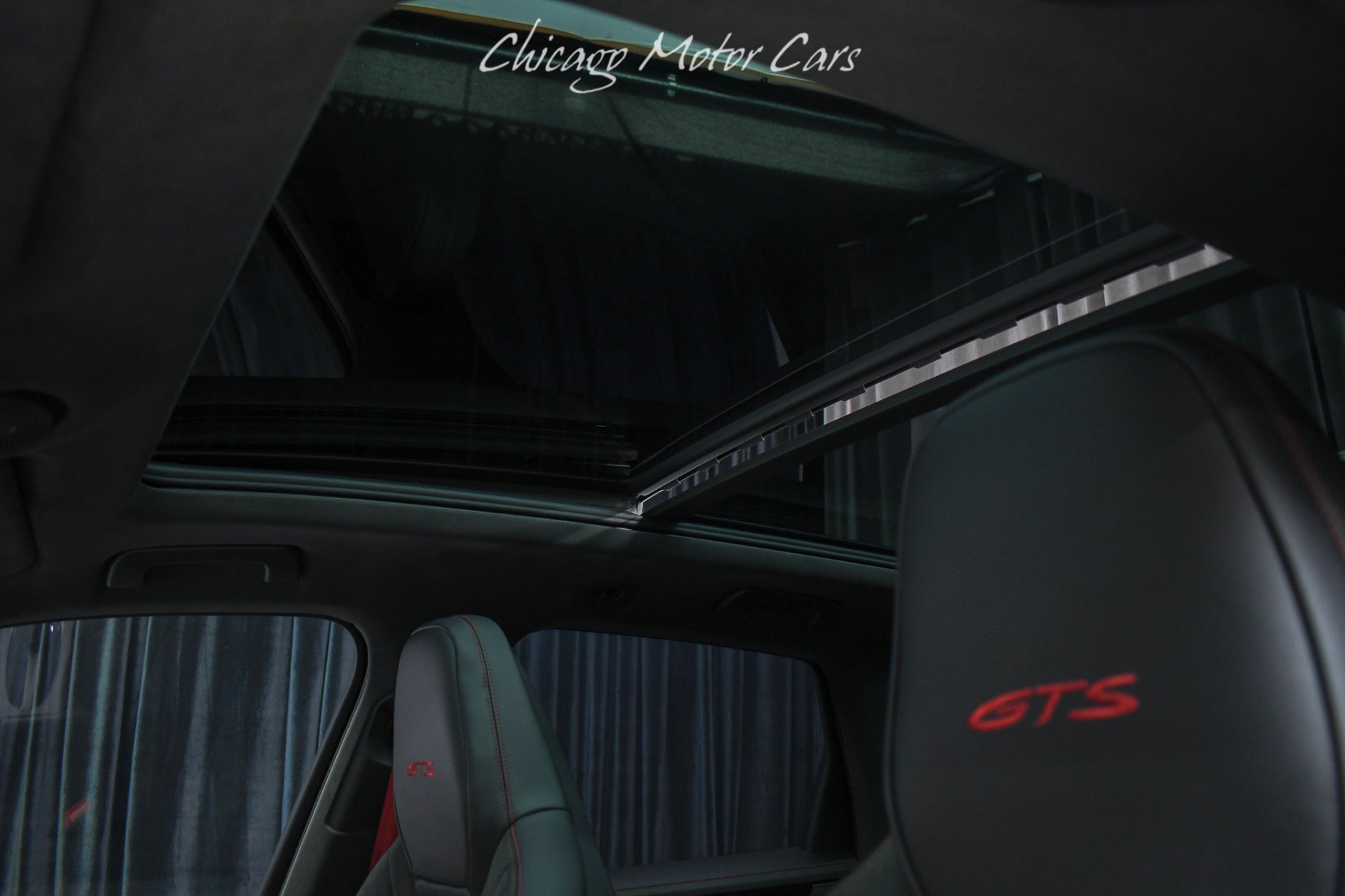 Used 2025 Porsche Cayenne GTS AWD/4WD image 20