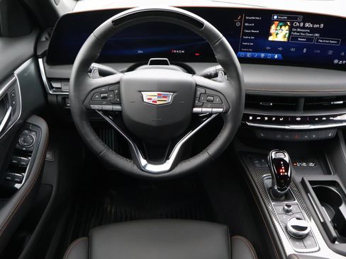 Used 2025 Cadillac CT5 Sport image 9