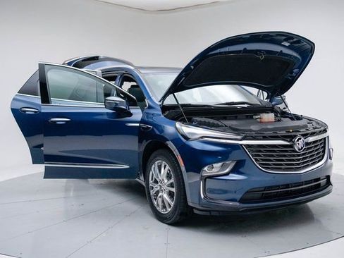 Used 2023 Buick Enclave Essence w/ Experience Buick Package image 21