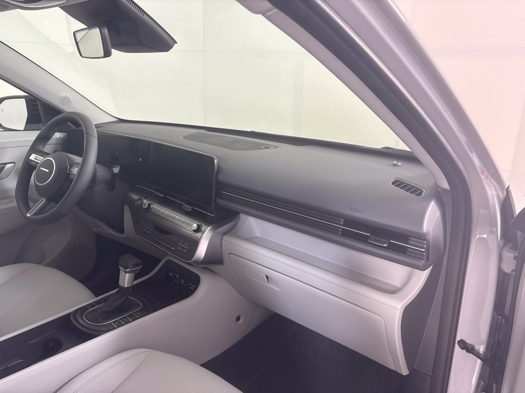 New 2027 Hyundai Kona SEL Sport FWD image 13