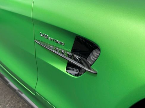 Used 2019 Mercedes-Benz AMG GT R image 16