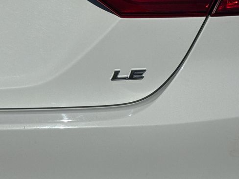 Used 2023 Toyota Camry LE image 9
