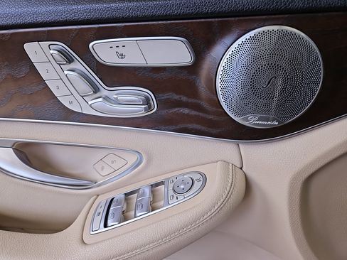 Used 2020 Mercedes-Benz C 300 C 300 image 7