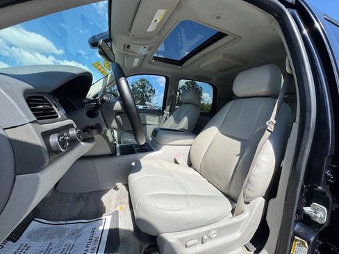 Used 2013 Chevrolet Tahoe LT image 13