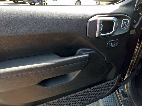 Used 2022 Jeep Wrangler Unlimited Sport AWD/4WD image 14