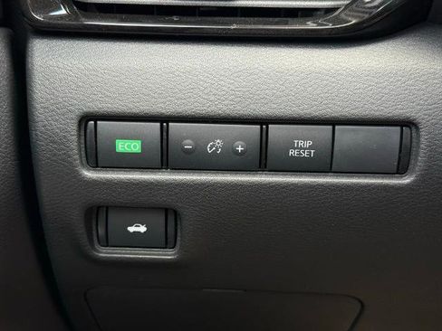 New 2025 Nissan Sentra SR w/ Midnight Edition image 24