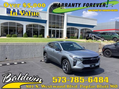 Used 2024 Chevrolet Trax RS w/ Sunroof Package image 1
