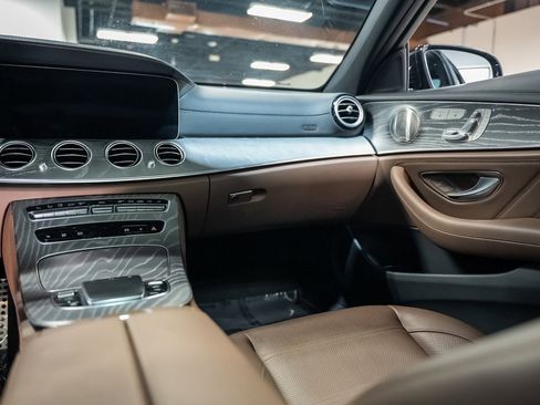 Used 2022 Mercedes-Benz E 53 AMG 4MATIC Sedan w/ Driver Assistance Package image 29