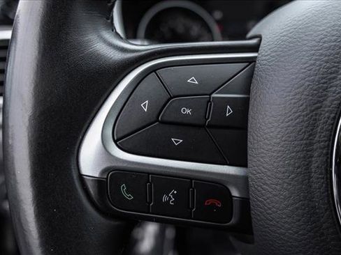 Used 2019 Jeep Compass Altitude image 13