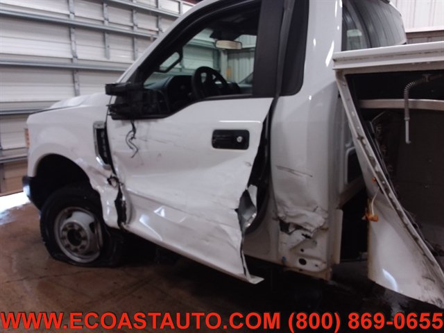 Used 2017 Ford F350 XL w/ Power Equipment Group AWD/4WD image 17