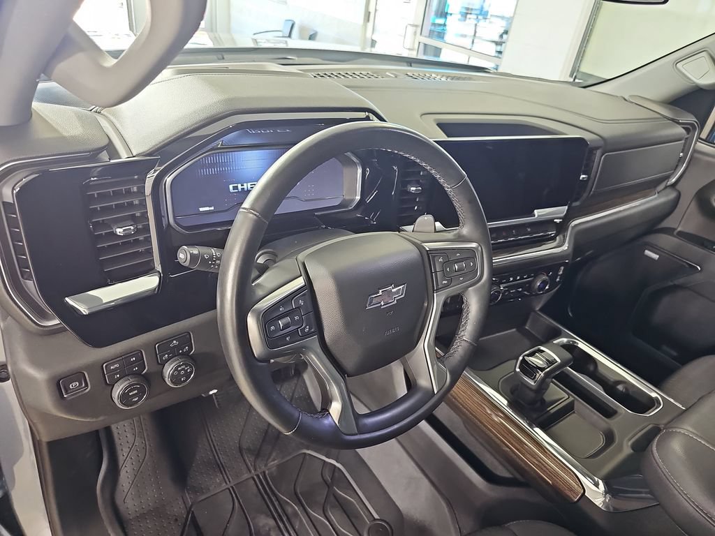 Certified 2024 Chevrolet Silverado 1500 RST w/ Convenience Package II AWD/4WD image 19
