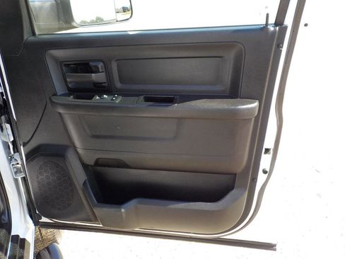 Used 2022 RAM 2500 Tradesman w/ Chrome Appearance Group image 30