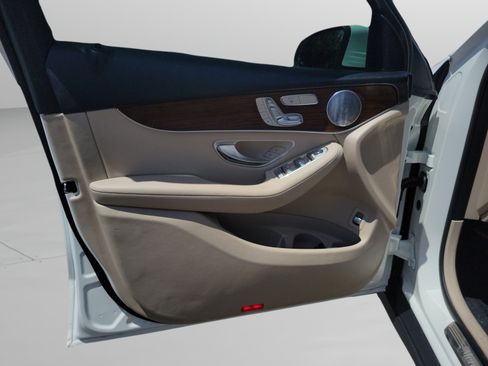 Certified 2020 Mercedes-Benz GLC 300 image 15