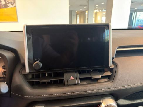 Used 2025 Toyota RAV4 LE image 18