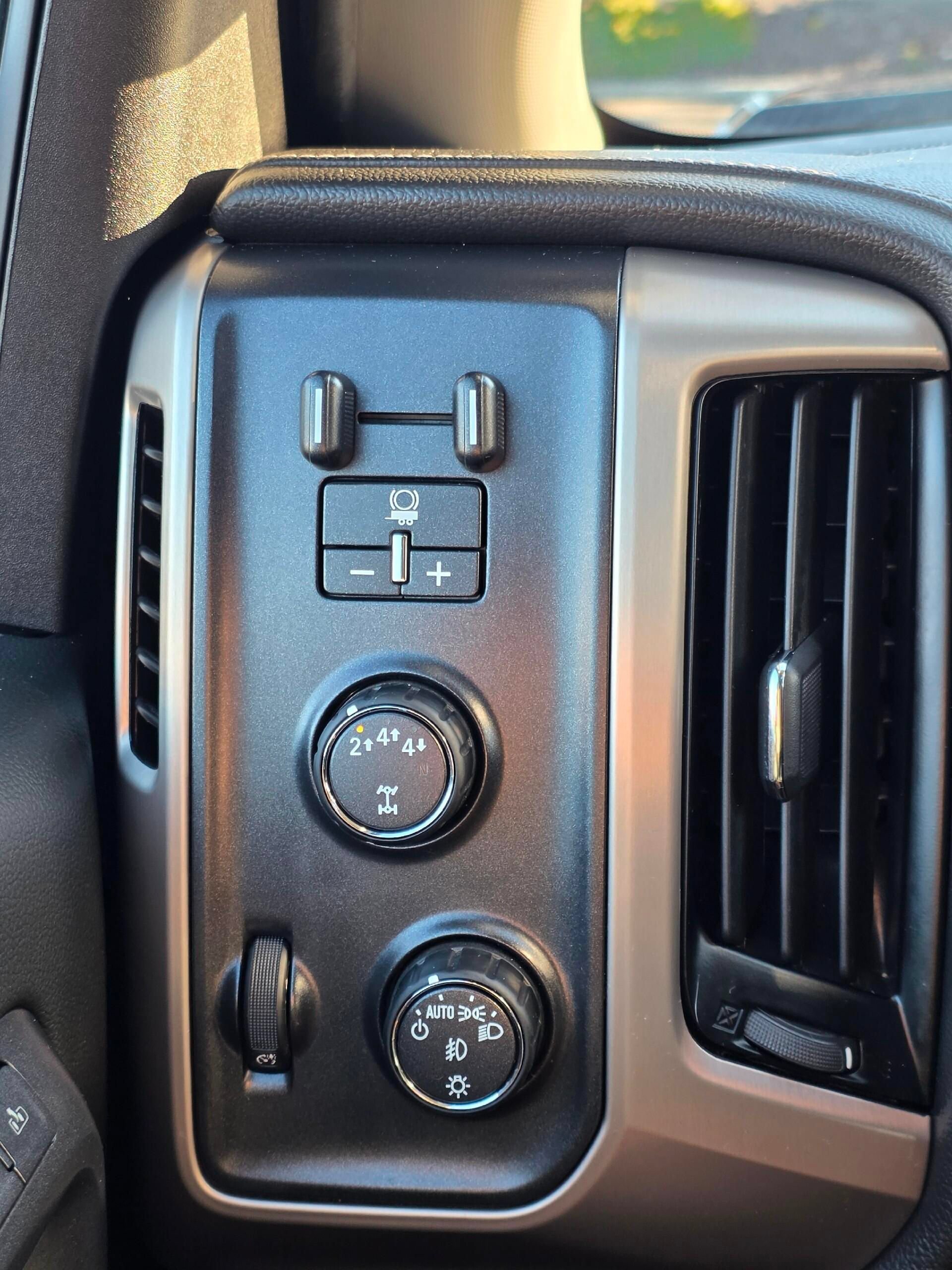 Used 2019 GMC Sierra 2500 Denali AWD/4WD image 25