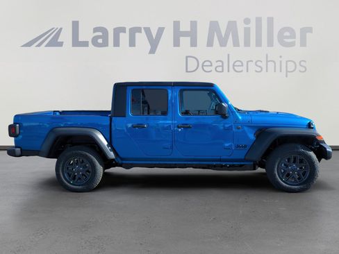 New 2026 Jeep Gladiator Sport image 6