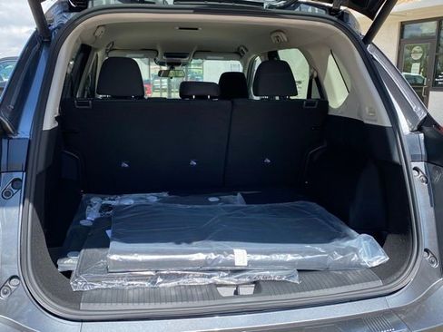 New 2026 Nissan Rogue SV AWD/4WD image 23