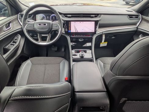 New 2026 Jeep Grand Cherokee Altitude AWD/4WD image 22