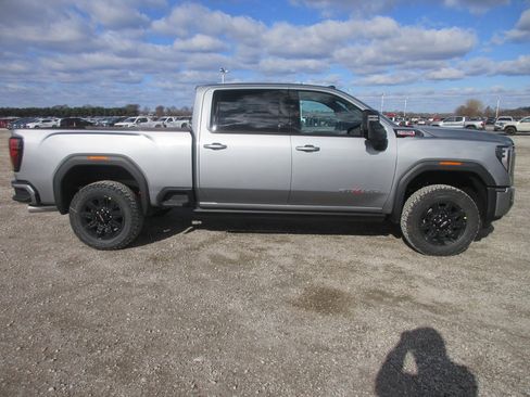 New 2026 GMC Sierra 2500 AT4 w/ AT4 Premium Plus Package image 3