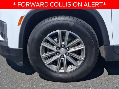 Used 2022 Chevrolet Traverse LT AWD/4WD image 8