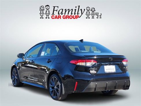 New 2026 Toyota Corolla SE image 3