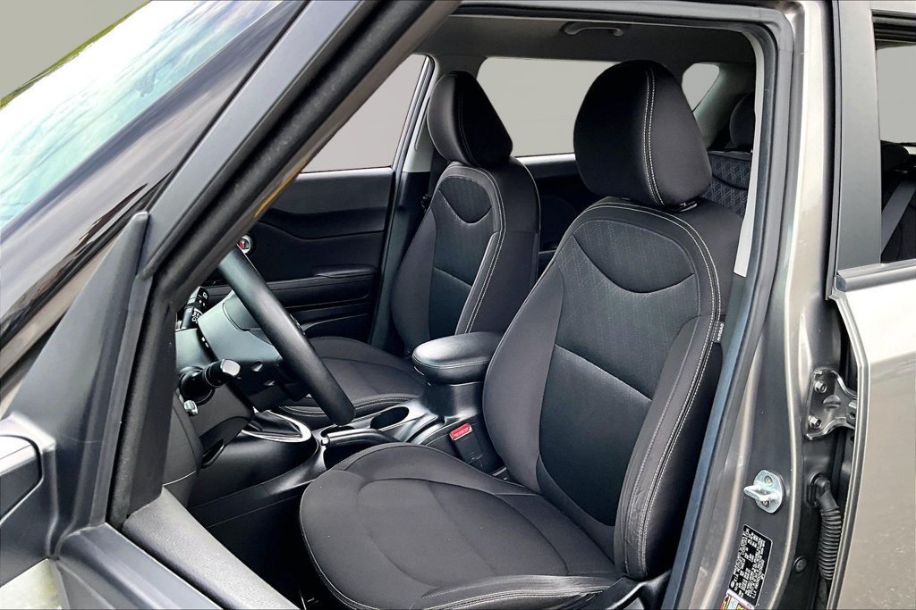 Used 2016 Kia Soul FWD image 16