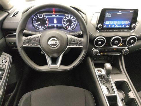 Used 2025 Nissan Sentra SV FWD image 22