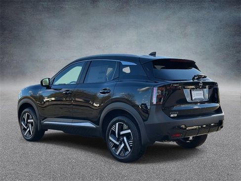 New 2026 Nissan Kicks SV image 4