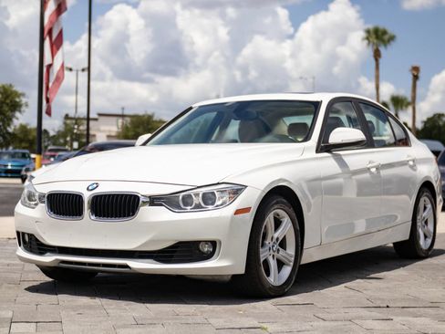 Used 2013 BMW 328i xDrive Sedan AWD/4WD image 6