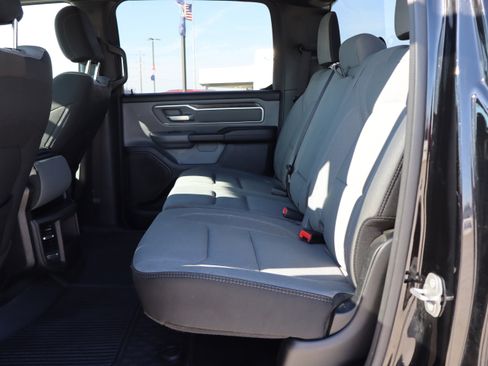 Used 2021 RAM 1500 Big Horn image 10