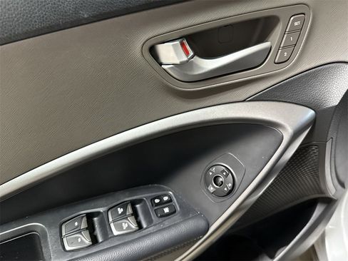 Used 2017 Hyundai Santa Fe Sport w/ 2.0T Ultimate Tech Package 05 image 22